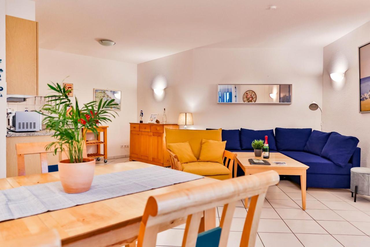 Apartment Ostseerose Ein Strandkorb Ist Im Sommer Inclusive Zempin Exterior foto
